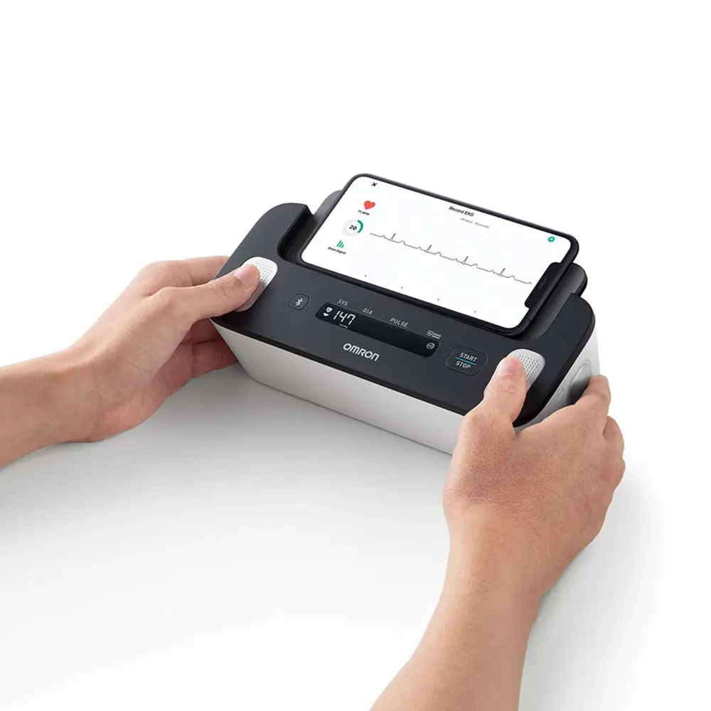 OMRON Complete Upper Arm Blood Pressure + ECG #HEM-7530T เครื่องวัดความดันโลหิตต้นแขน และอีซีจี ออมรอน รุ่น Complete HEM-7530T - Image 3